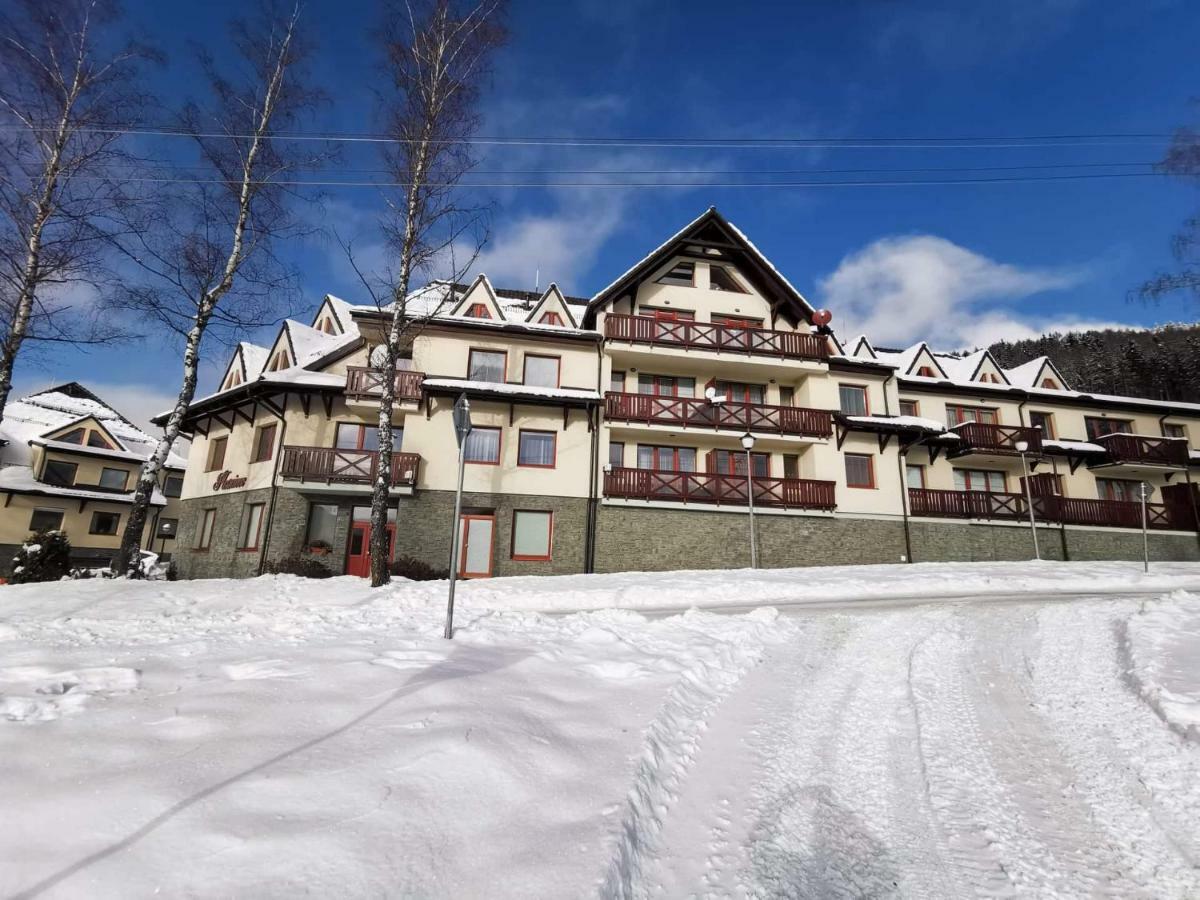 Apartman Plesnivec Доновали Екстериор снимка